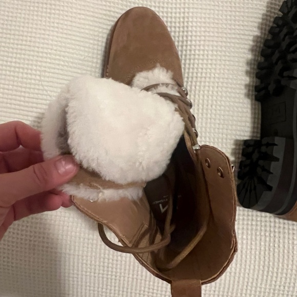 IZZIE Lugsole ankle boot - suede - Picture 6 of 7